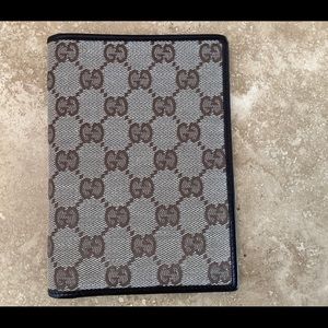 Authentic GUCCI Passport Wallet
